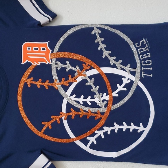 Detroit Tigers Major League Baseball Graphic Tee Shirt - Picture 3 of 7